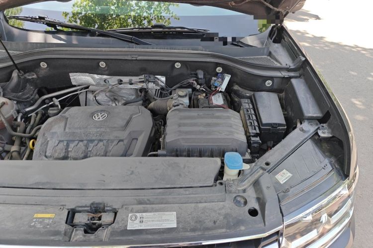 Used Volkswagen Teramont 2019 330TSI Two-Wheel-Drive Luxury Edition China VI Standard Engine Bay Left