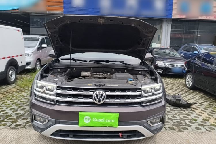 Used Volkswagen Teramont 2019 380TSI Four-Wheel Drive Luxury Version China V Standard Engine Bay