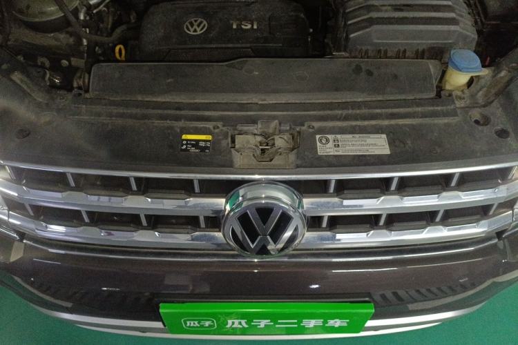 Used Volkswagen Teramont 2019 380TSI Four-Wheel Drive Flagship Model China V Standard Engine Bay
