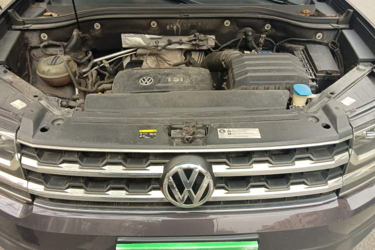 Used Volkswagen Teramont 2019 380TSI Four-Wheel Drive Luxury Version China VI Standard Engine Bay
