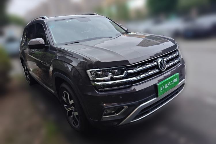 Used Volkswagen Teramont 2019 330TSI Two-Wheel-Drive Luxury Edition China V Standard Front Right 45 Deg