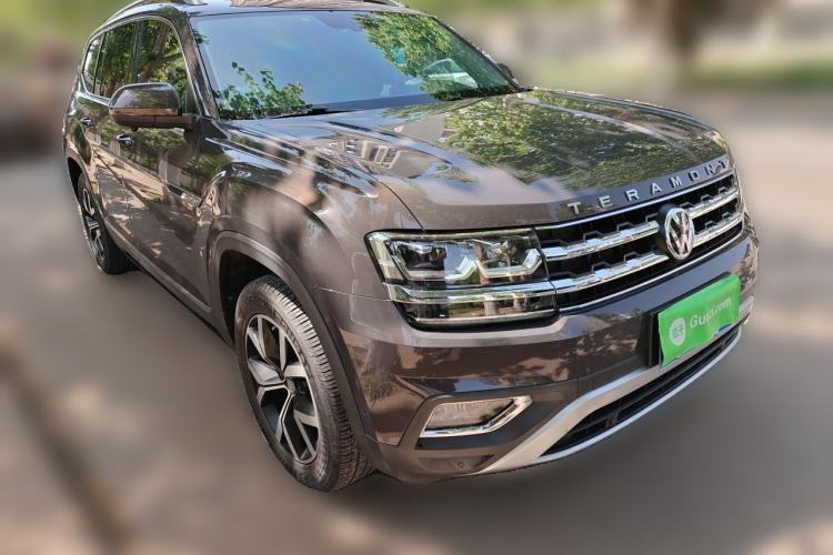 Used Volkswagen Teramont 2019 330TSI Two-Wheel-Drive Luxury Edition China VI Standard Front Right 45 Deg