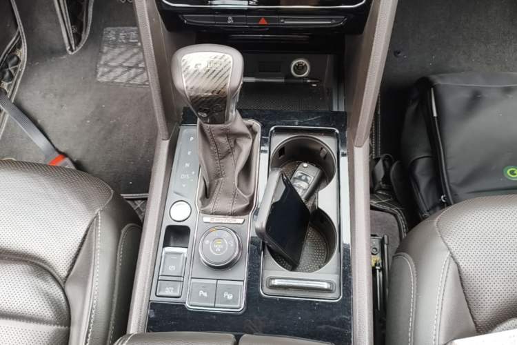 Used Volkswagen Teramont 2019 380TSI Four-Wheel Drive Luxury Version China V Standard Gear Lever
