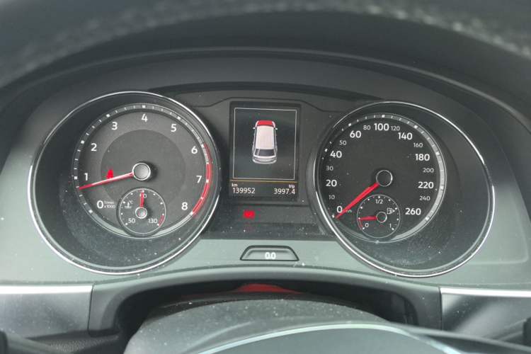 Used Volkswagen Teramont 2019 330TSI Two-Wheel-Drive Luxury Edition China VI Standard Instrument Cluster