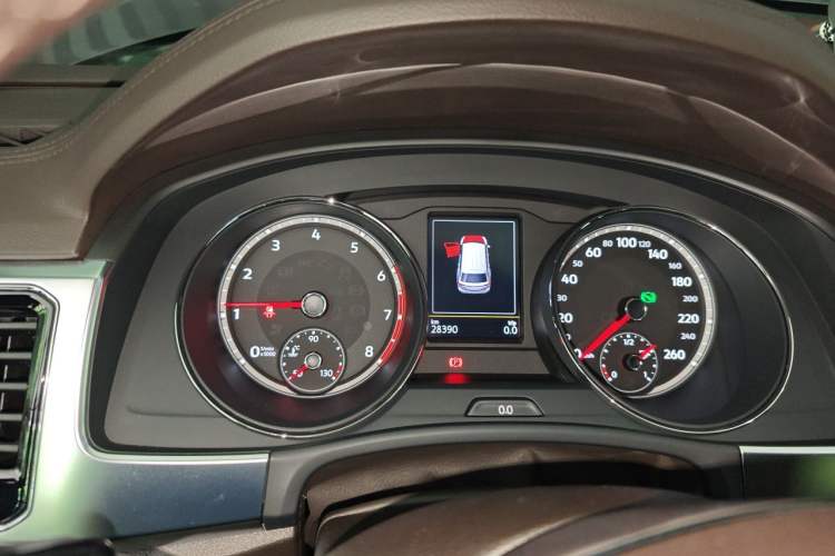 Used Volkswagen Teramont 2019 330TSI Two-Wheel-Drive Luxury Edition China VI Standard Instrument Cluster