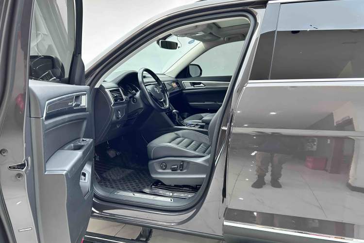 Used Volkswagen Teramont 2019 380TSI Four-Wheel Drive Luxury Version China VI Standard Interior 1