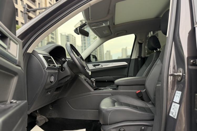 Used Volkswagen Teramont 2019 330TSI Two-Wheel-Drive Luxury Edition China VI Standard Interior 7