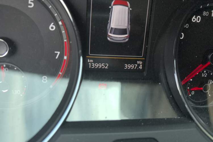 Used Volkswagen Teramont 2019 330TSI Two-Wheel-Drive Luxury Edition China VI Standard Odometer Close Up
