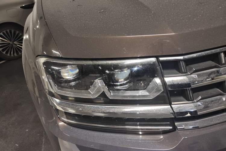 Used Volkswagen Teramont 2019 380TSI Four-Wheel Drive Flagship Model China VI Right Front Headlight