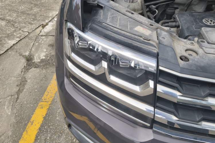 Used Volkswagen Teramont 2019 380TSI Four-Wheel Drive Luxury Version China VI Standard Right Front Headlight