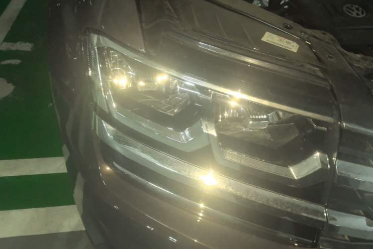 Used Volkswagen Teramont 2019 380TSI Four-Wheel Drive Luxury Version China V Standard Right Front Headlight