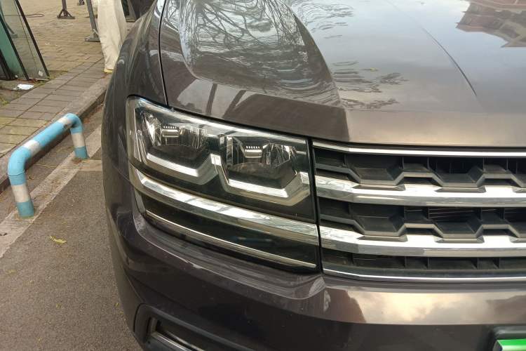 Used Volkswagen Teramont 2019 380TSI Four-Wheel Drive Luxury Version China VI Standard Right Front Headlight