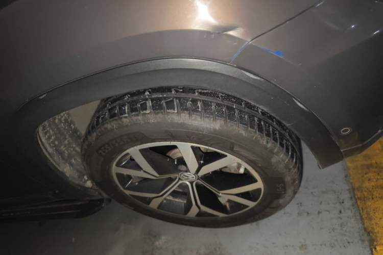 Used Volkswagen Teramont 2019 330TSI Two-Wheel-Drive Luxury Edition China VI Standard Right Front Wheel Hub