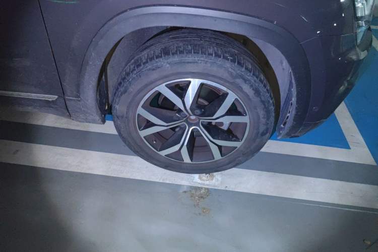 Used Volkswagen Teramont 2019 330TSI Two-Wheel-Drive Luxury Edition China VI Standard Right Front Wheel Hub