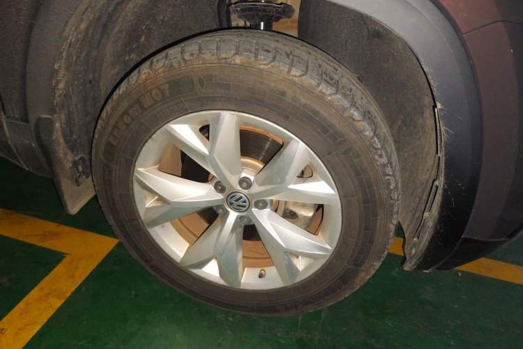 Used Volkswagen Teramont 2019 380TSI Four-Wheel Drive Comfort Edition China V Standard Right Front Wheel Hub