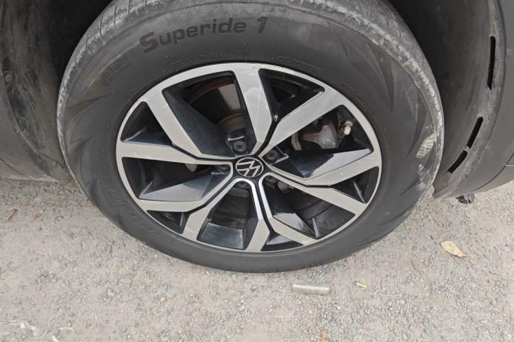 Used Volkswagen Teramont 2019 330TSI Two-Wheel-Drive Luxury Edition China VI Standard Right Front Wheel Hub