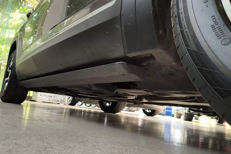 Used Volkswagen Teramont 2019 380TSI Four-Wheel Drive Luxury Version China VI Standard Right Side Sill