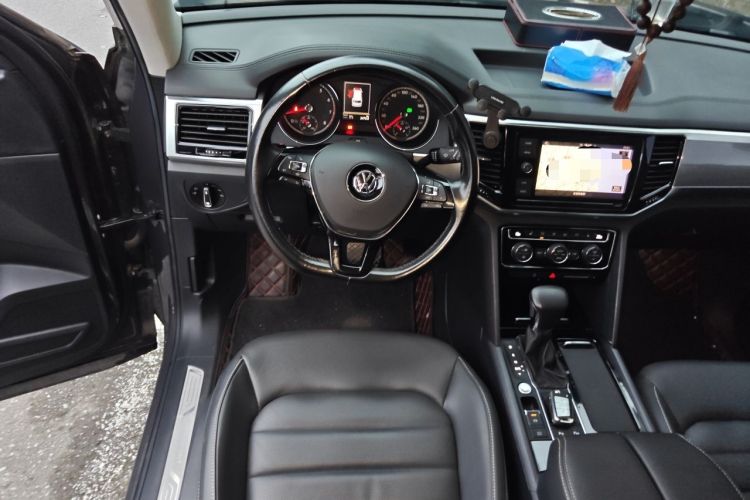 Used Volkswagen Teramont 2019 330TSI Two-Wheel-Drive Luxury Edition China V Standard Steering Wheel