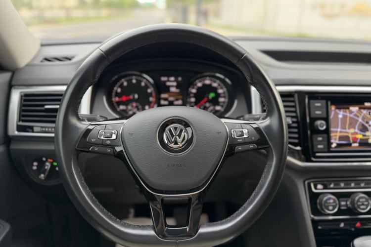 Used Volkswagen Teramont 2019 330TSI Two-Wheel-Drive Luxury Edition China VI Standard Steering Wheel