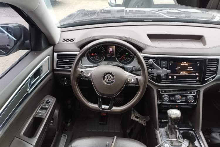 Used Volkswagen Teramont 2019 380TSI Four-Wheel Drive Luxury Version China V Standard Steering Wheel