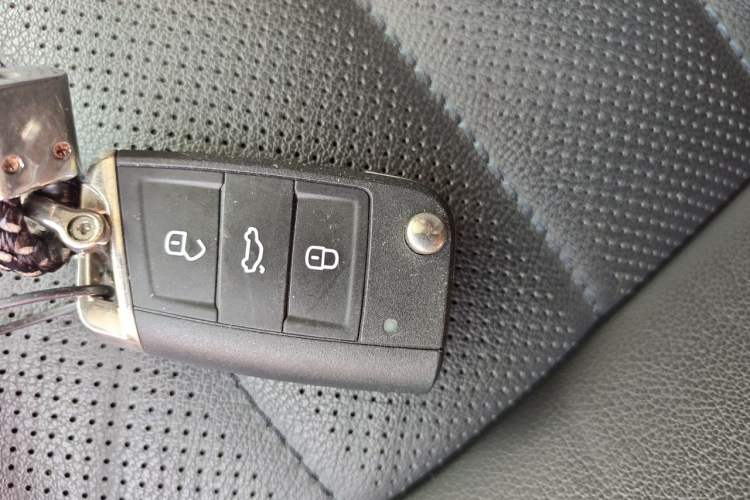 Used Volkswagen Teramont 2019 380TSI Four-Wheel Drive Luxury Version China VI Standard Vehicle Key