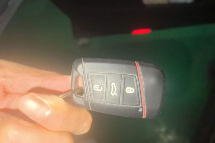 Used Volkswagen Teramont 2019 380TSI Four-Wheel Drive Luxury Version China V Standard Vehicle Key
