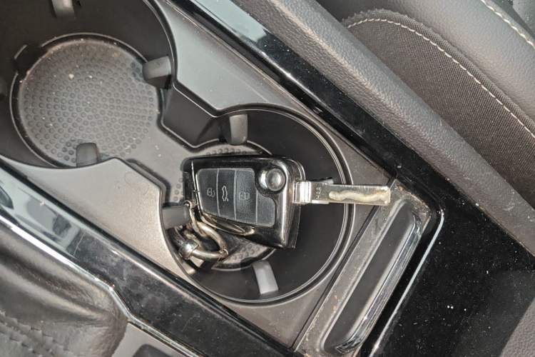 Used Volkswagen Teramont 2019 330TSI Two-Wheel-Drive Luxury Edition China VI Standard Vehicle Key