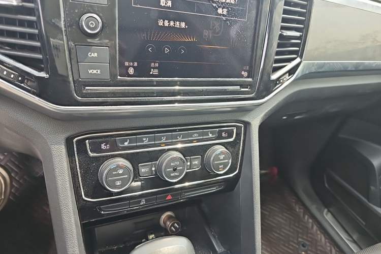 Used Volkswagen Teramont 2019 330TSI Two-Wheel-Drive Luxury Edition China VI Standard Audio And AC Panel