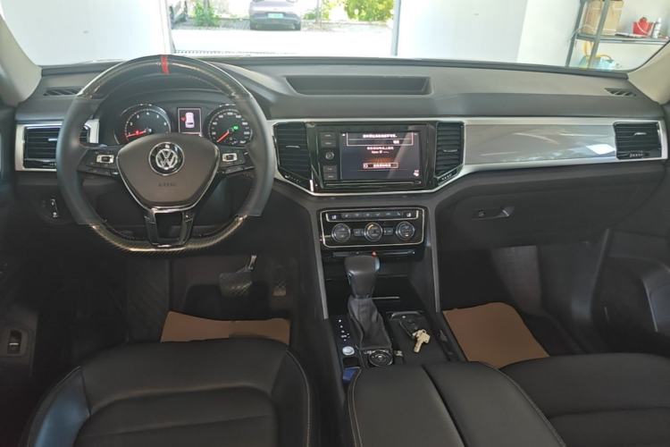 Used Volkswagen Teramont 2019 380TSI Four-Wheel Drive Luxury Version China VI Standard Center Console