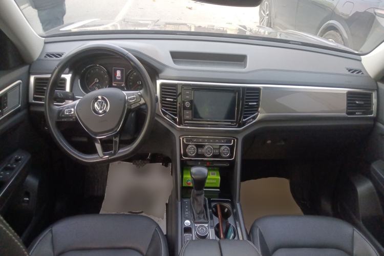Used Volkswagen Teramont 2019 380TSI Four-Wheel Drive Luxury Version China V Standard Center Console