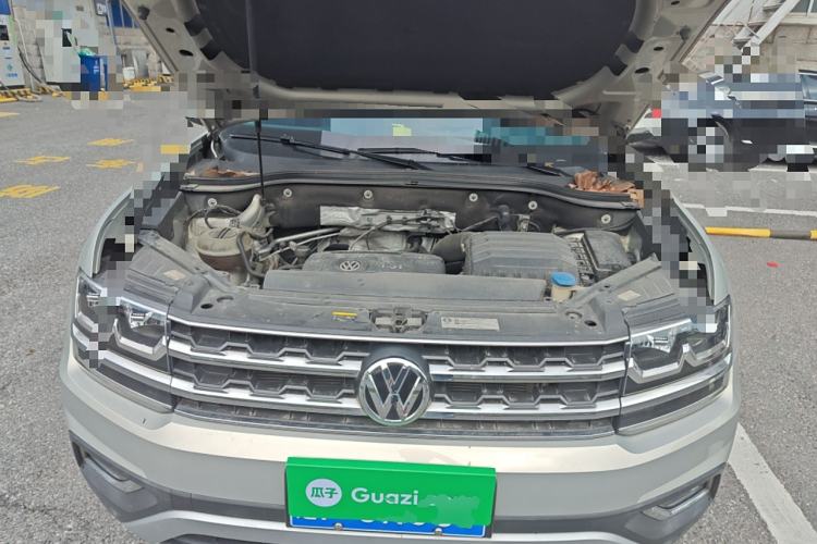 Used Volkswagen Teramont 2019 380TSI Four-Wheel Drive Luxury Version China VI Standard Engine Bay