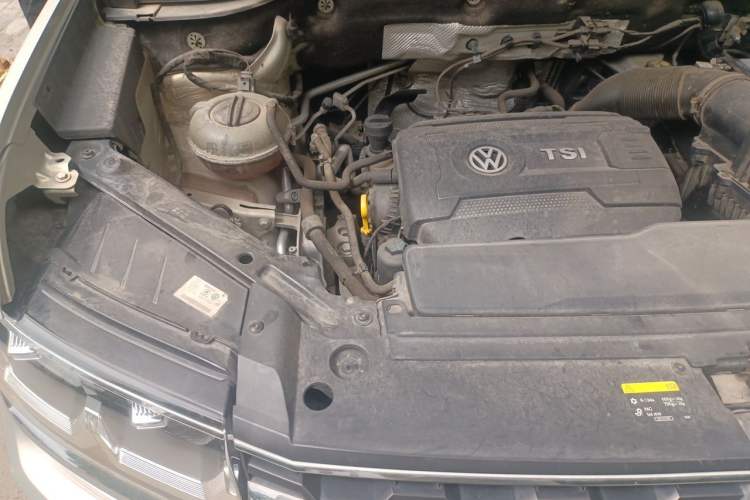 Used Volkswagen Teramont 2019 380TSI Four-Wheel Drive Luxury Version China VI Standard Engine Bay Right
