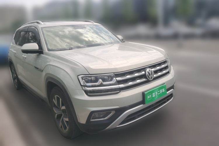 Used Volkswagen Teramont 2019 330TSI Two-Wheel-Drive Luxury Edition China VI Standard Front Right 45 Deg