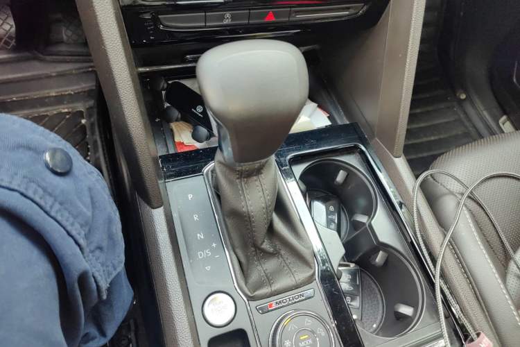 Used Volkswagen Teramont 2019 380TSI Four-Wheel Drive Luxury Version China VI Standard Gear Lever