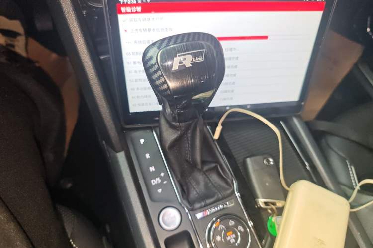 Used Volkswagen Teramont 2019 530 V6 Four-Wheel Drive Flagship Model China VI Standard Gear Lever