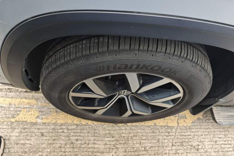 Used Volkswagen Teramont 2019 380TSI Four-Wheel Drive Luxury Version China VI Standard Left Front Wheel Hub