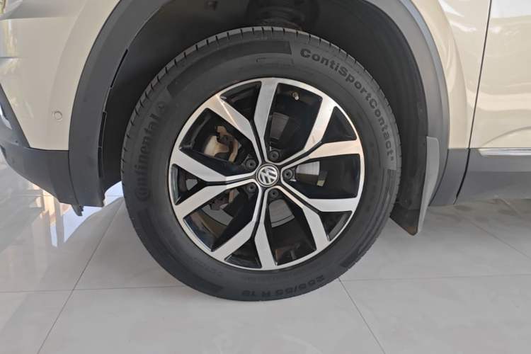 Used Volkswagen Teramont 2019 380TSI Four-Wheel Drive Luxury Version China VI Standard Left Front Wheel Hub