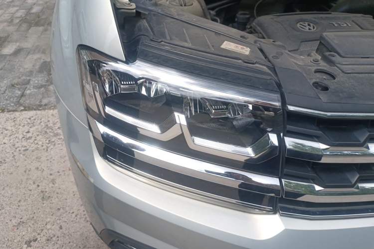 Used Volkswagen Teramont 2019 380TSI Four-Wheel Drive Luxury Version China VI Standard Right Front Headlight