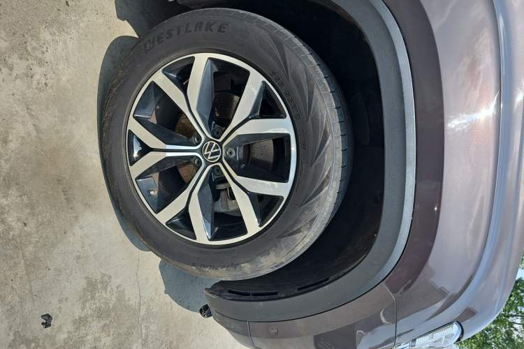 Used Volkswagen Teramont 2019 330TSI Two-Wheel-Drive Luxury Edition China VI Standard Right Front Wheel Hub