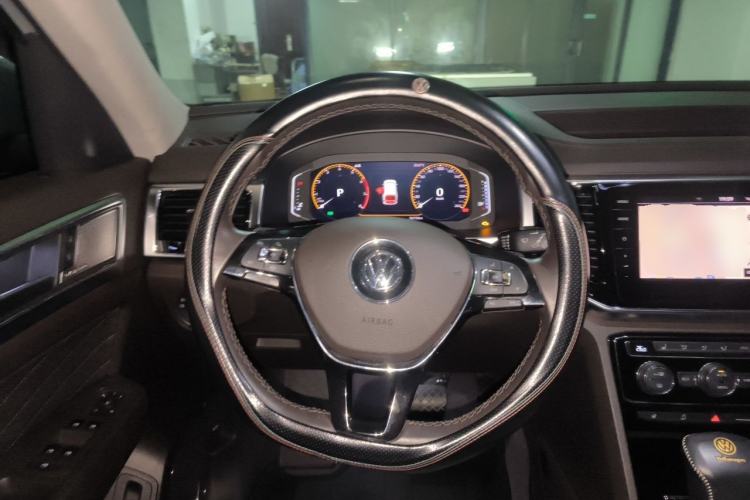 Used Volkswagen Teramont 2019 530 V6 Four-Wheel Drive Prestige Flagship Edition China V Standard Steering Wheel