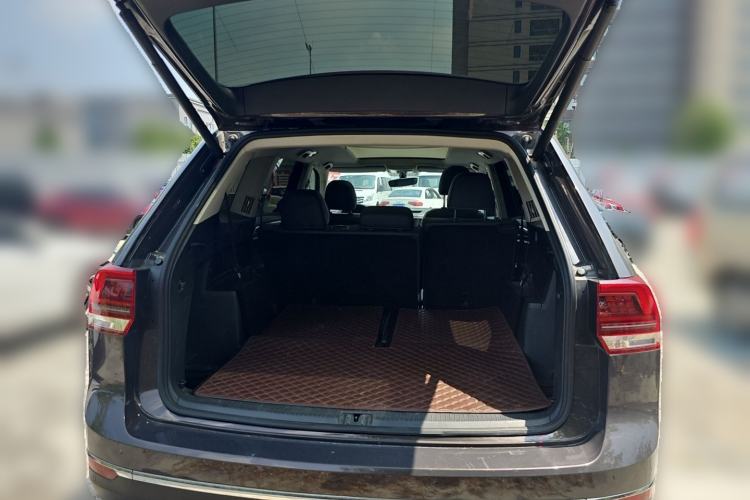 Used Volkswagen Teramont 2019 330TSI Two-Wheel-Drive Luxury Edition China VI Standard Trunk