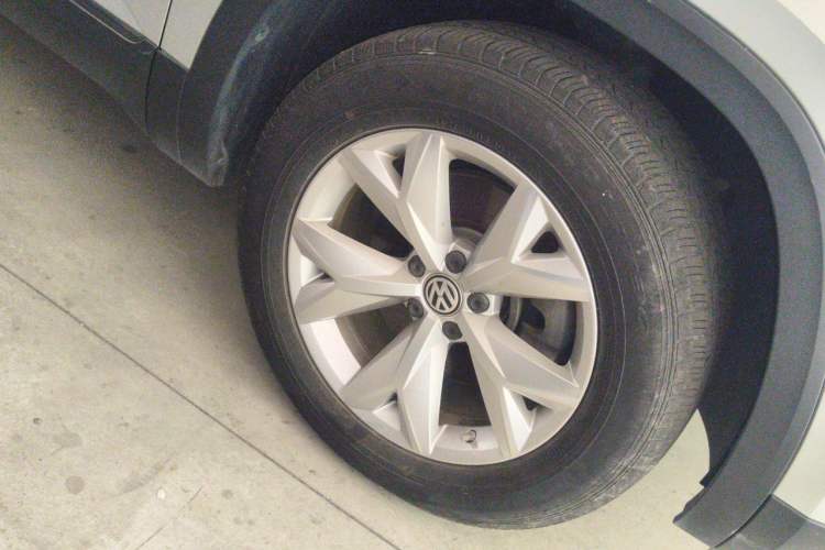 Used Volkswagen Teramont 2019 380TSI Four-Wheel Drive Comfort Edition China V Standard Right Front Wheel Hub