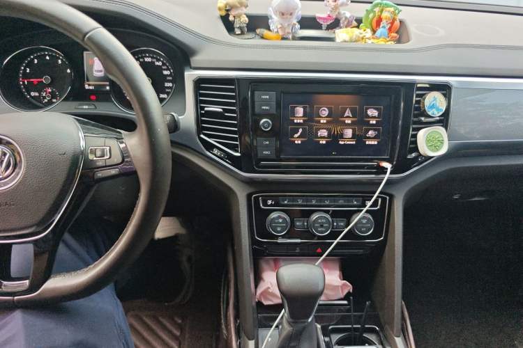 Used Volkswagen Teramont 2019 380TSI Four-Wheel Drive Luxury Version China VI Standard Audio And AC Panel