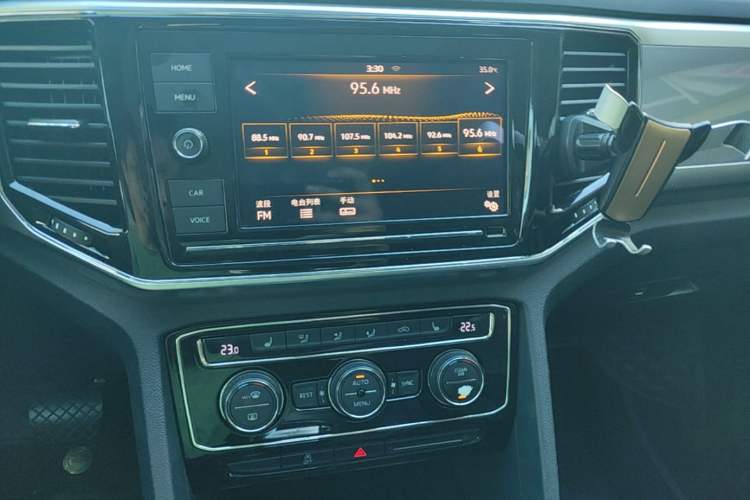 Used Volkswagen Teramont 2019 330TSI Two-Wheel-Drive Luxury Edition China VI Standard Audio And AC Panel
