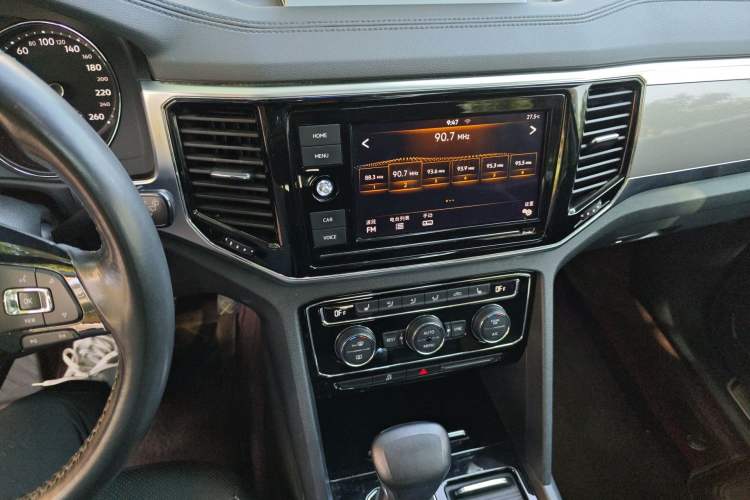 Used Volkswagen Teramont 2019 330TSI Two-Wheel-Drive Luxury Edition China VI Standard Audio And AC Panel
