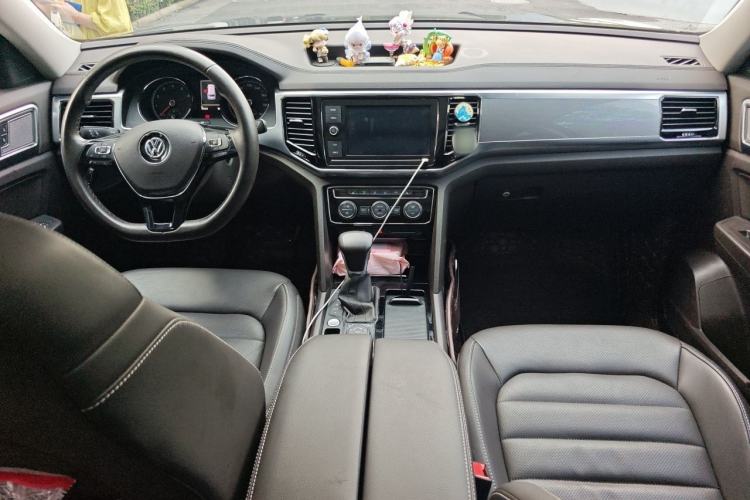 Used Volkswagen Teramont 2019 380TSI Four-Wheel Drive Luxury Version China VI Standard Center Console