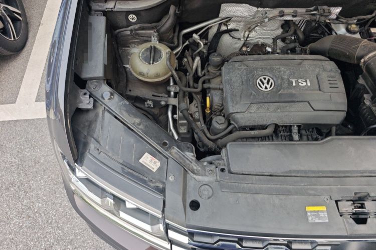 Used Volkswagen Teramont 2019 380TSI Four-Wheel Drive Luxury Version China VI Standard Engine Bay Right