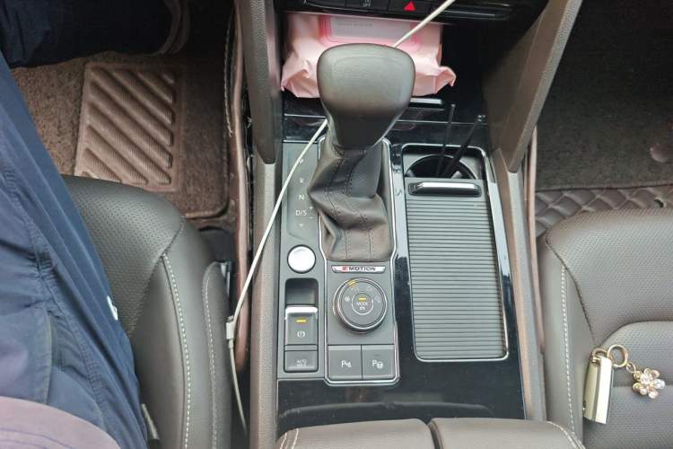 Used Volkswagen Teramont 2019 380TSI Four-Wheel Drive Luxury Version China VI Standard Gear Lever