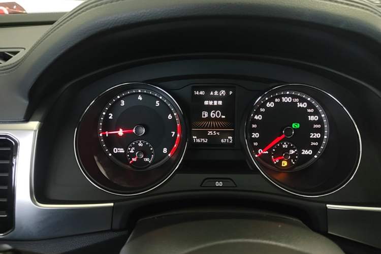 Used Volkswagen Teramont 2019 330TSI Two-Wheel-Drive Luxury Edition China VI Standard Instrument Cluster