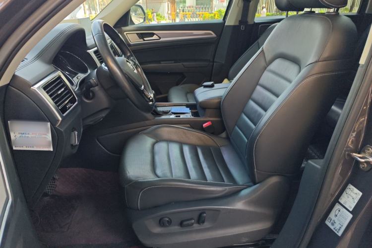 Used Volkswagen Teramont 2019 330TSI Two-Wheel-Drive Luxury Edition China VI Standard Left Front Seat